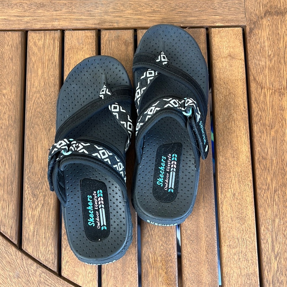 Women’s Skechers sandals